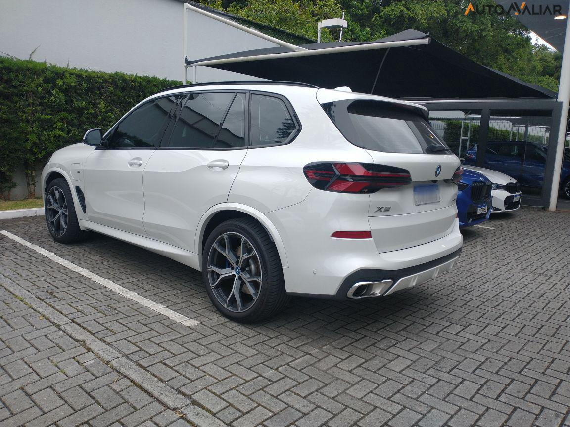 BMW X5 3.0 I6 TURBO H&Iacute;BRIDO XDRIVE50E M SPORT AUTOM&Aacute;TICO