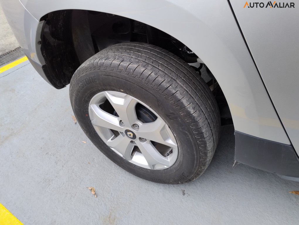 RENAULT DUSTER 1.6 16V SCE FLEX INTENSE PLUS MANUAL