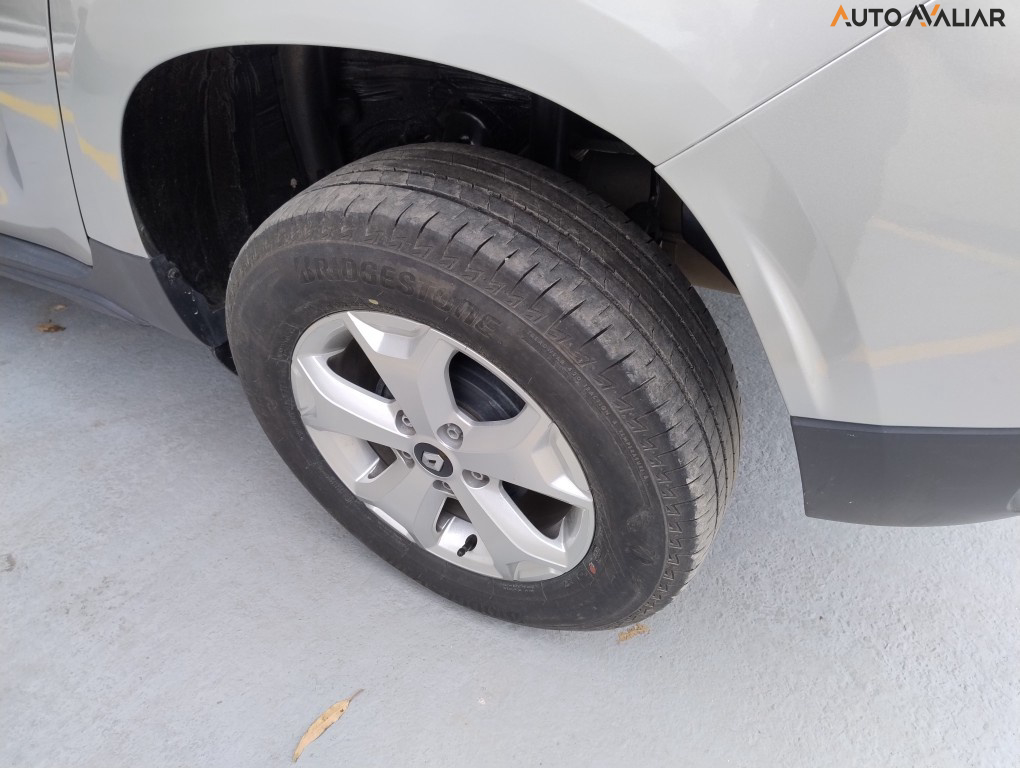 RENAULT DUSTER 1.6 16V SCE FLEX INTENSE PLUS MANUAL