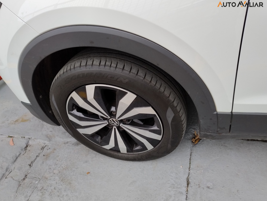 VOLKSWAGEN T-CROSS 1.0 200 TSI TOTAL FLEX AUTOM&Aacute;TICO