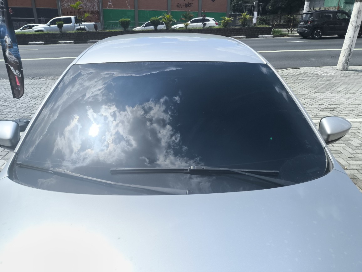 VOLKSWAGEN JETTA 2.0 COMFORTLINE FLEX 4P MANUAL