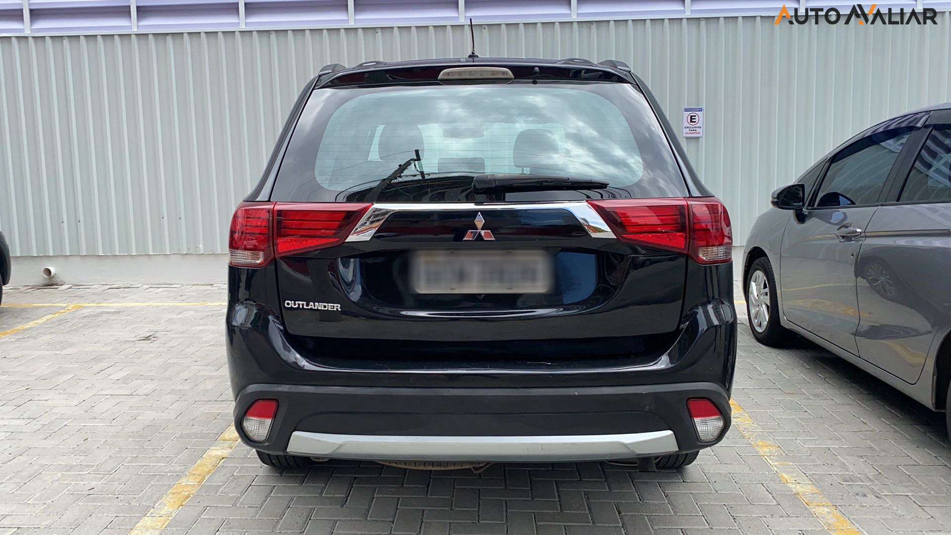 MITSUBISHI OUTLANDER 2.2 4X4 16V DIESEL 4P AUTOMATICO