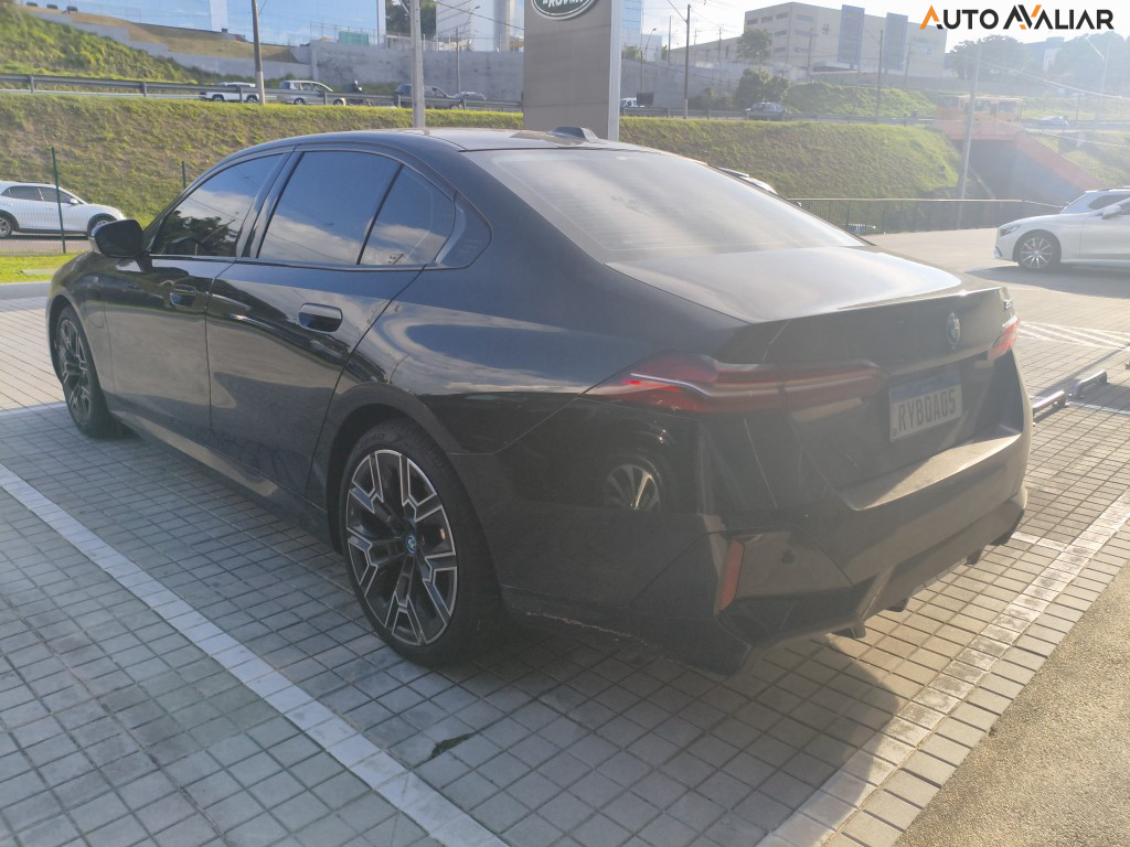 BMW 530E 2.0 TWINPOWER PHEV M SPORT AUTOM&Aacute;TICO