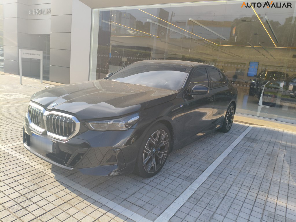 BMW 530E 2.0 TWINPOWER PHEV M SPORT AUTOM&Aacute;TICO