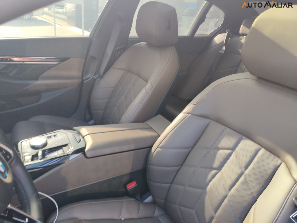 BMW 530E 2.0 TWINPOWER PHEV M SPORT AUTOM&Aacute;TICO