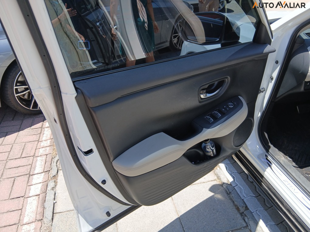 HONDA ZR-V TOURING 2.0 16V 5P AUT.