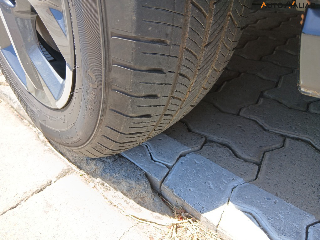 HONDA ZR-V TOURING 2.0 16V 5P AUT.