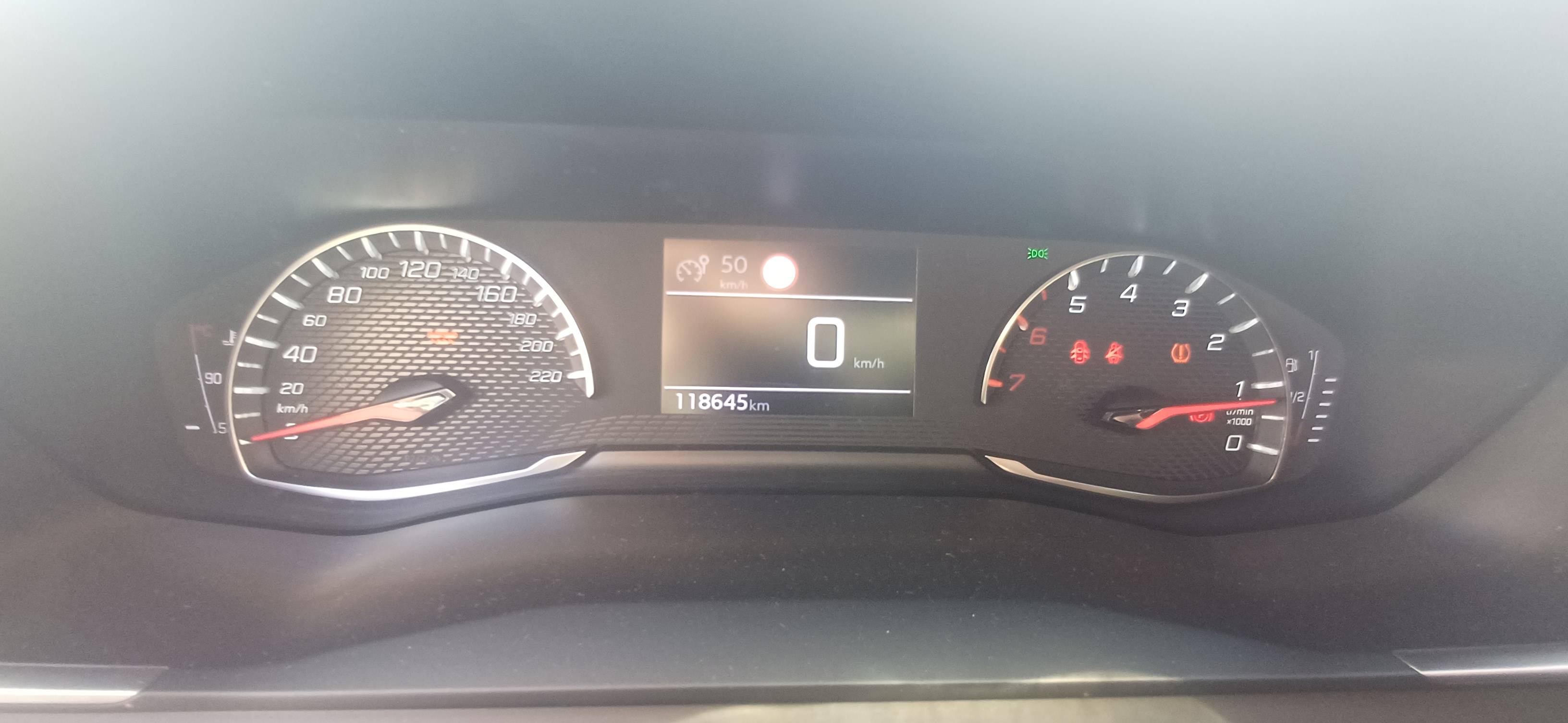 PEUGEOT 2008 DIESEL ACTIVE PACK (5P; 81KW; 110CV; CX. M; 10/2020 a 7/2022)