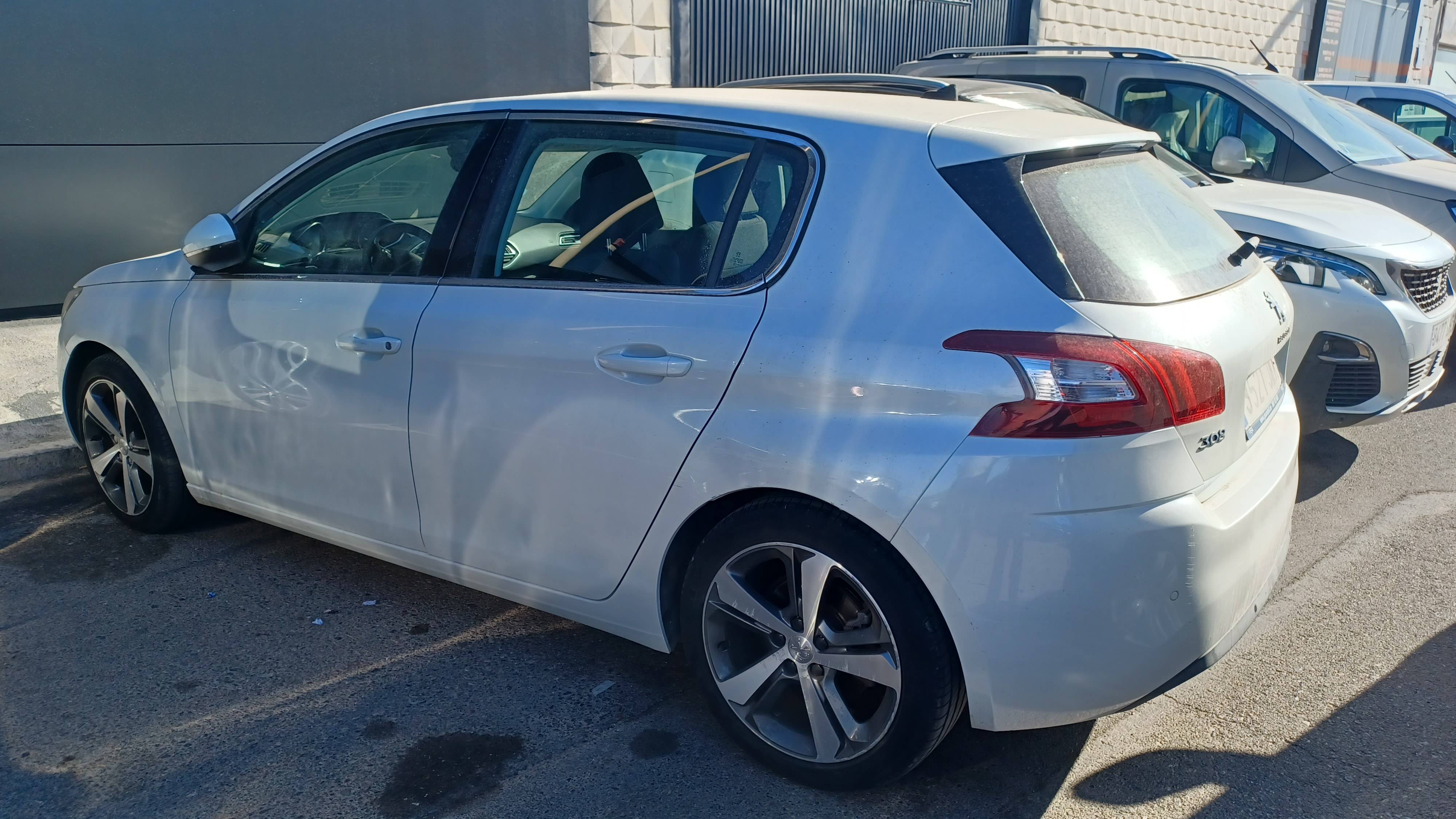 PEUGEOT 308 ALLURE (5P; 96KW; 130CV; CX. M; 7/2014 A 6/2017)