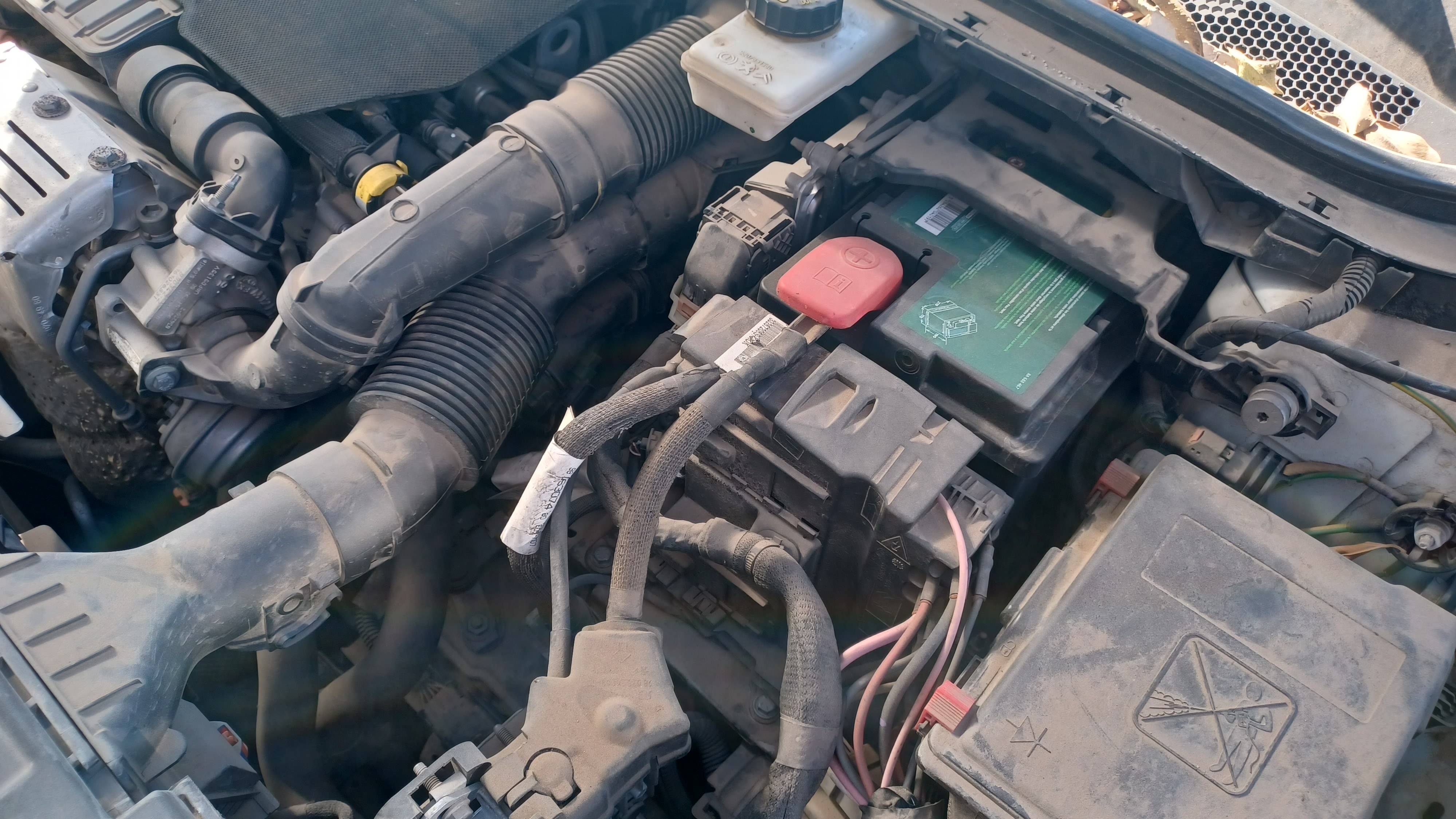 PEUGEOT 308 ALLURE (5P; 96KW; 130CV; CX. M; 7/2014 A 6/2017)