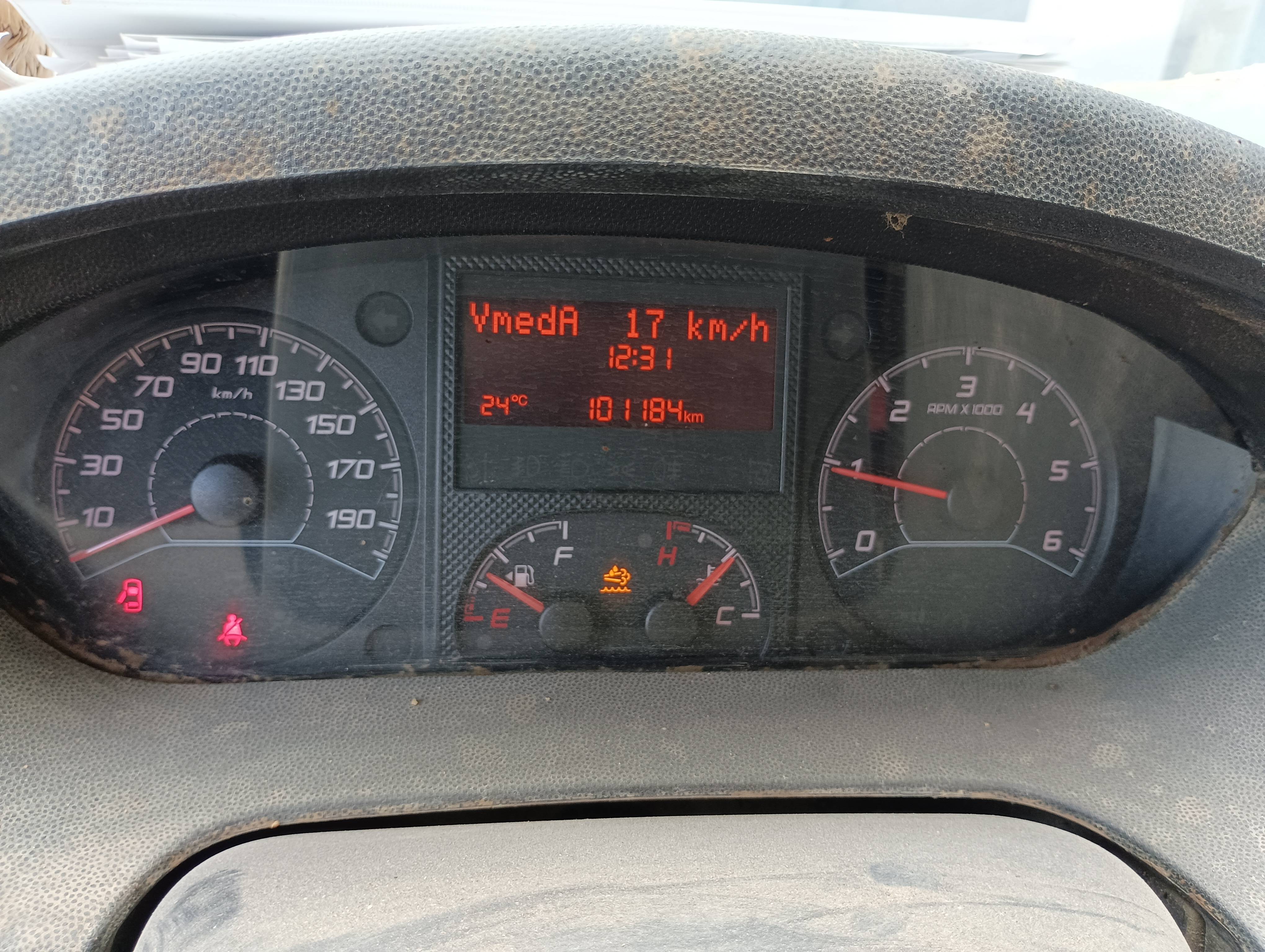 PEUGEOT BOXER COMBI DIESEL BOXER COMBI 2.0 BLUEHDI 330 L1H1 110 (4P; 81KW; 110CV; CX. M; 9/2015 a 9/2018)