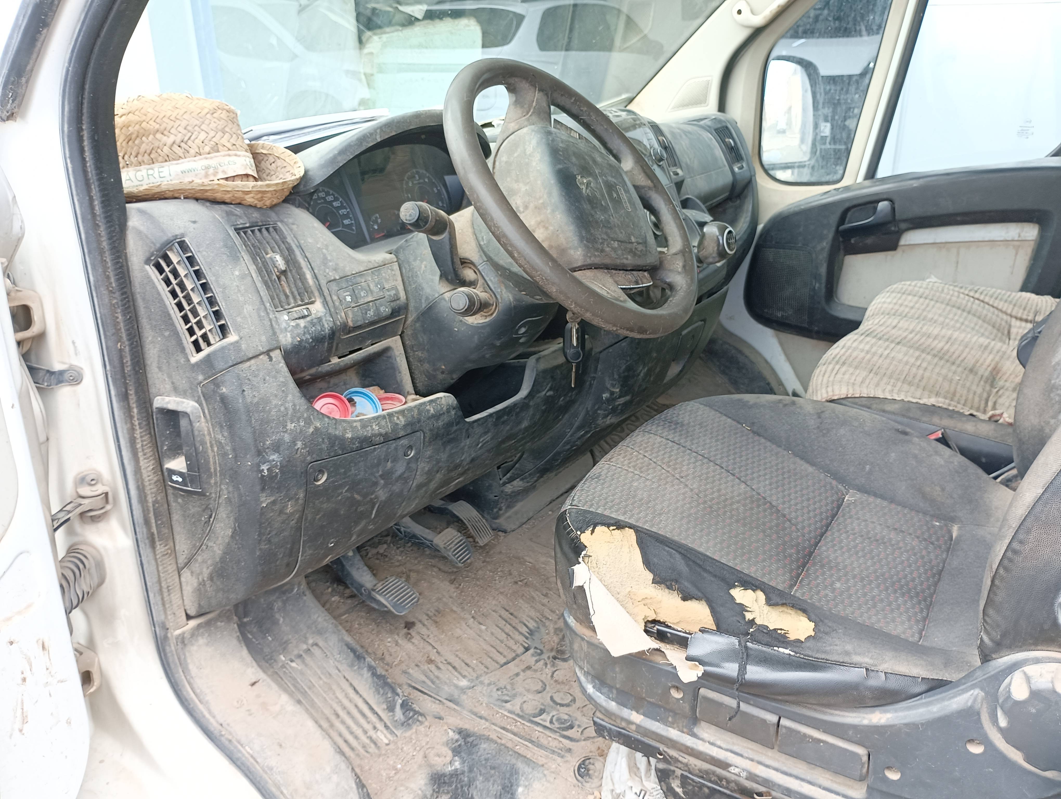 PEUGEOT BOXER COMBI DIESEL BOXER COMBI 2.0 BLUEHDI 330 L1H1 110 (4P; 81KW; 110CV; CX. M; 9/2015 a 9/2018)