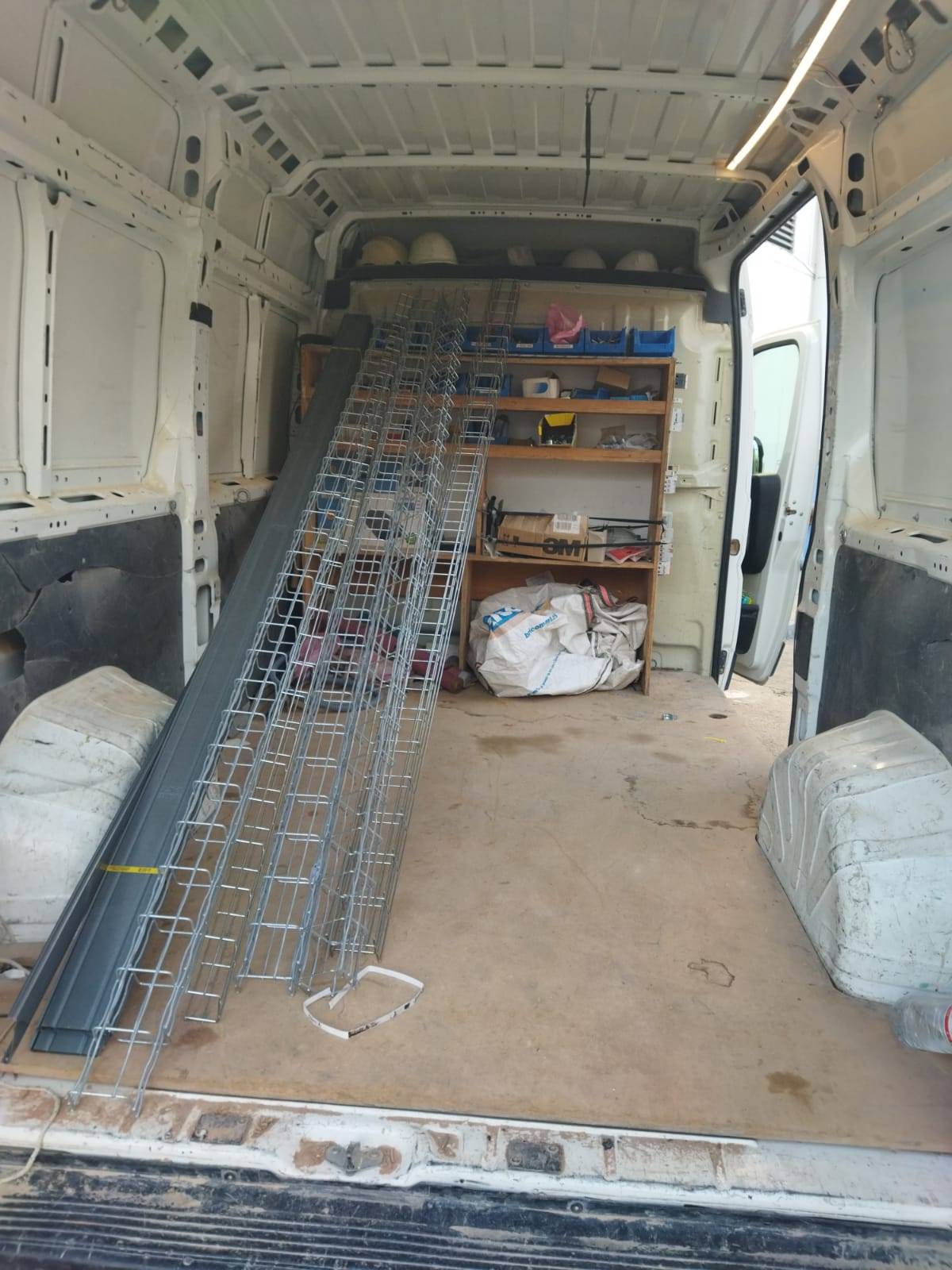 PEUGEOT BOXER FURG&Oacute;N DIESEL BOXER FURG&Oacute;N 2.0BLUEHDI 333 L2H2 130 (4P; 96KW; 130CV; CX. M; 5/2016 a 5/2019)