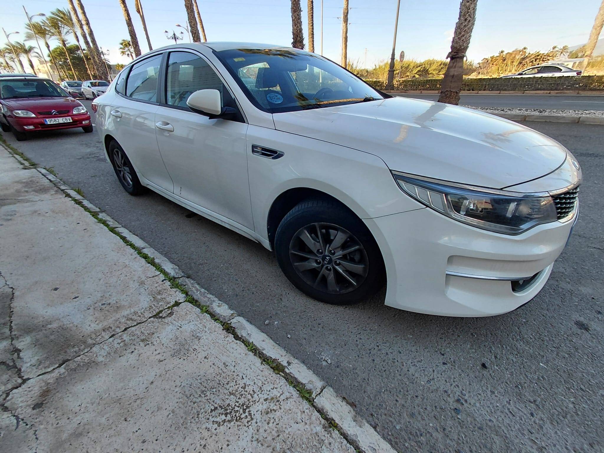 KIA OPTIMA DIESEL CONCEPT (4P; 104KW; 141CV; CX. M; 12/2015 a 11/2018)