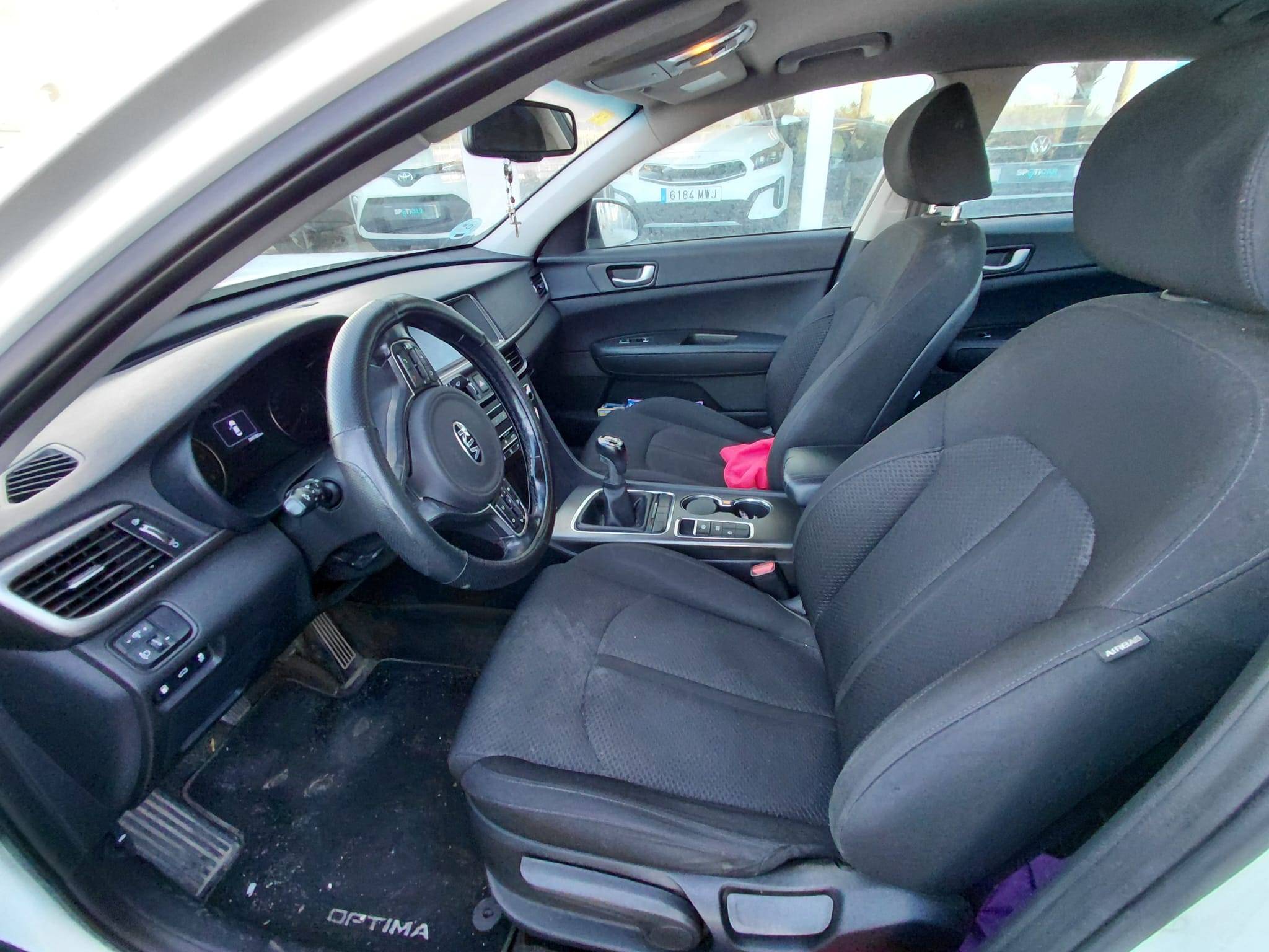 KIA OPTIMA DIESEL CONCEPT (4P; 104KW; 141CV; CX. M; 12/2015 a 11/2018)