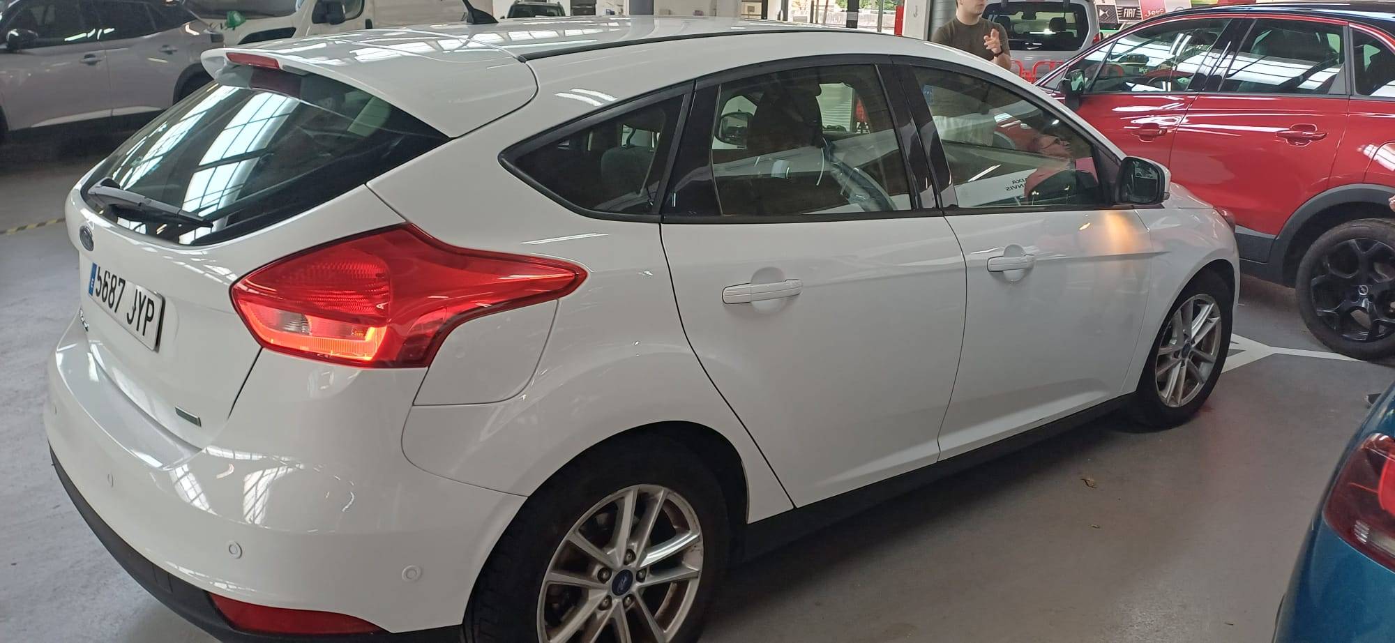 FORD FOCUS TREND+ (5P; 88KW; 120CV; CX. M; 5/2015 a 5/2018)
