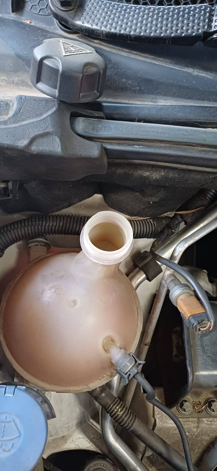 CITROEN C4 FEEL EDITION (5P; 88KW; 120CV; CX. M; 2/2015 a 11/2016)