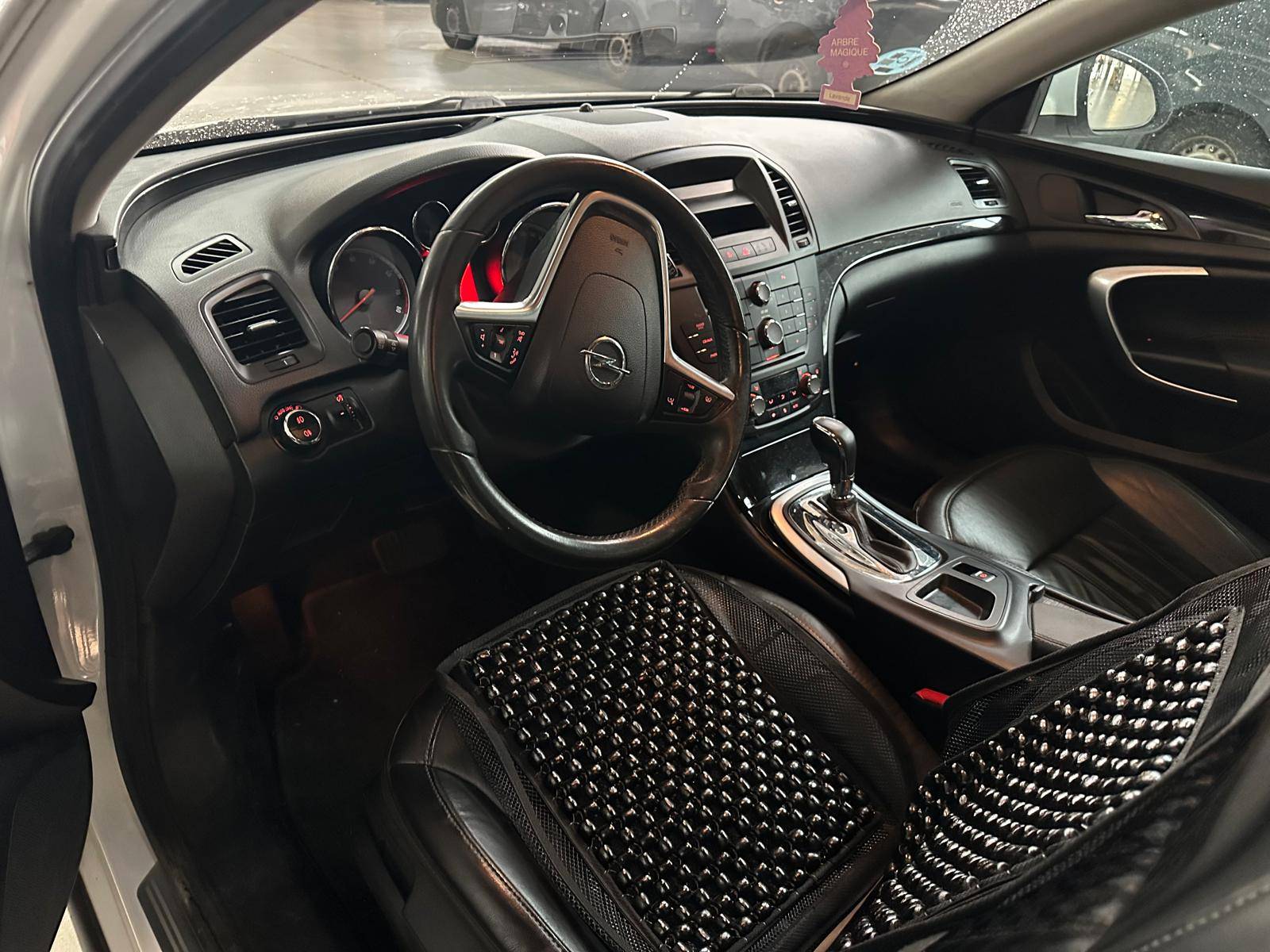 OPEL INSIGNIA SPORTS TOURER COSMO (5P; 162KW; 220CV; CX. M; 3/2009 a 12/2009)