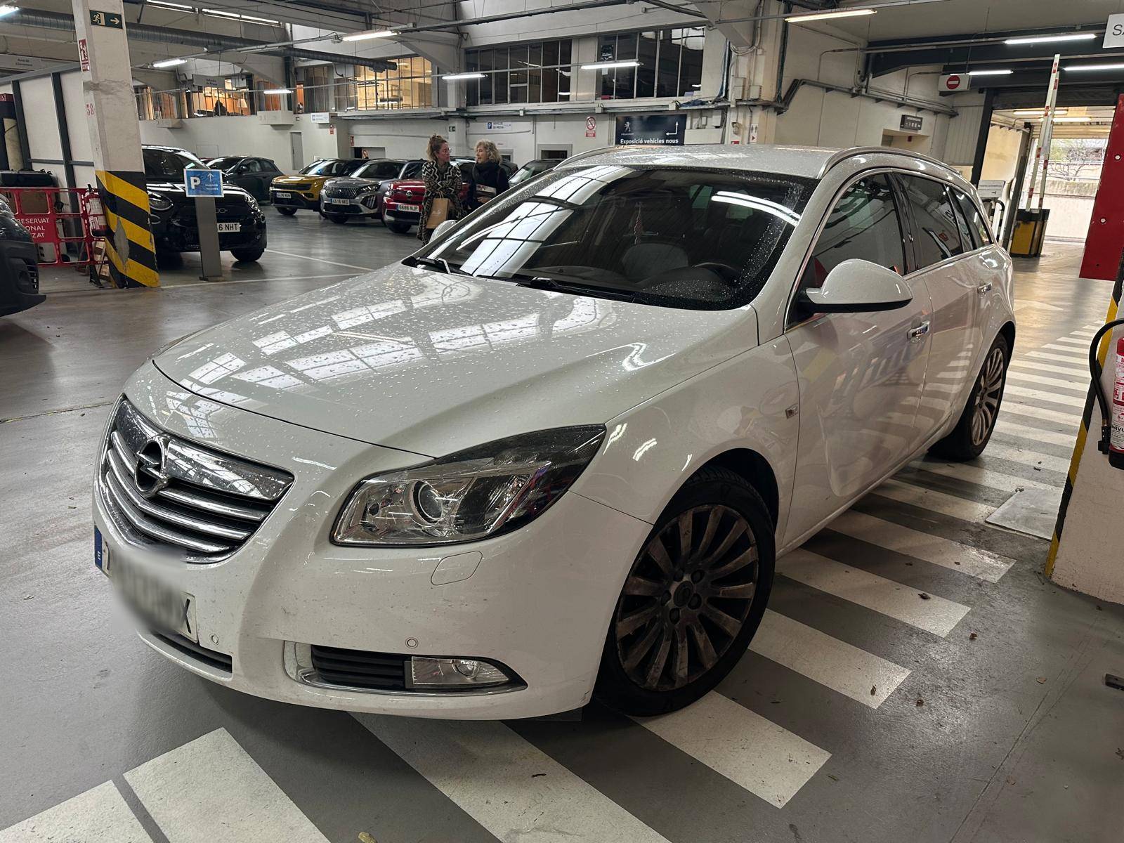 OPEL INSIGNIA SPORTS TOURER COSMO (5P; 162KW; 220CV; CX. M; 3/2009 a 12/2009)