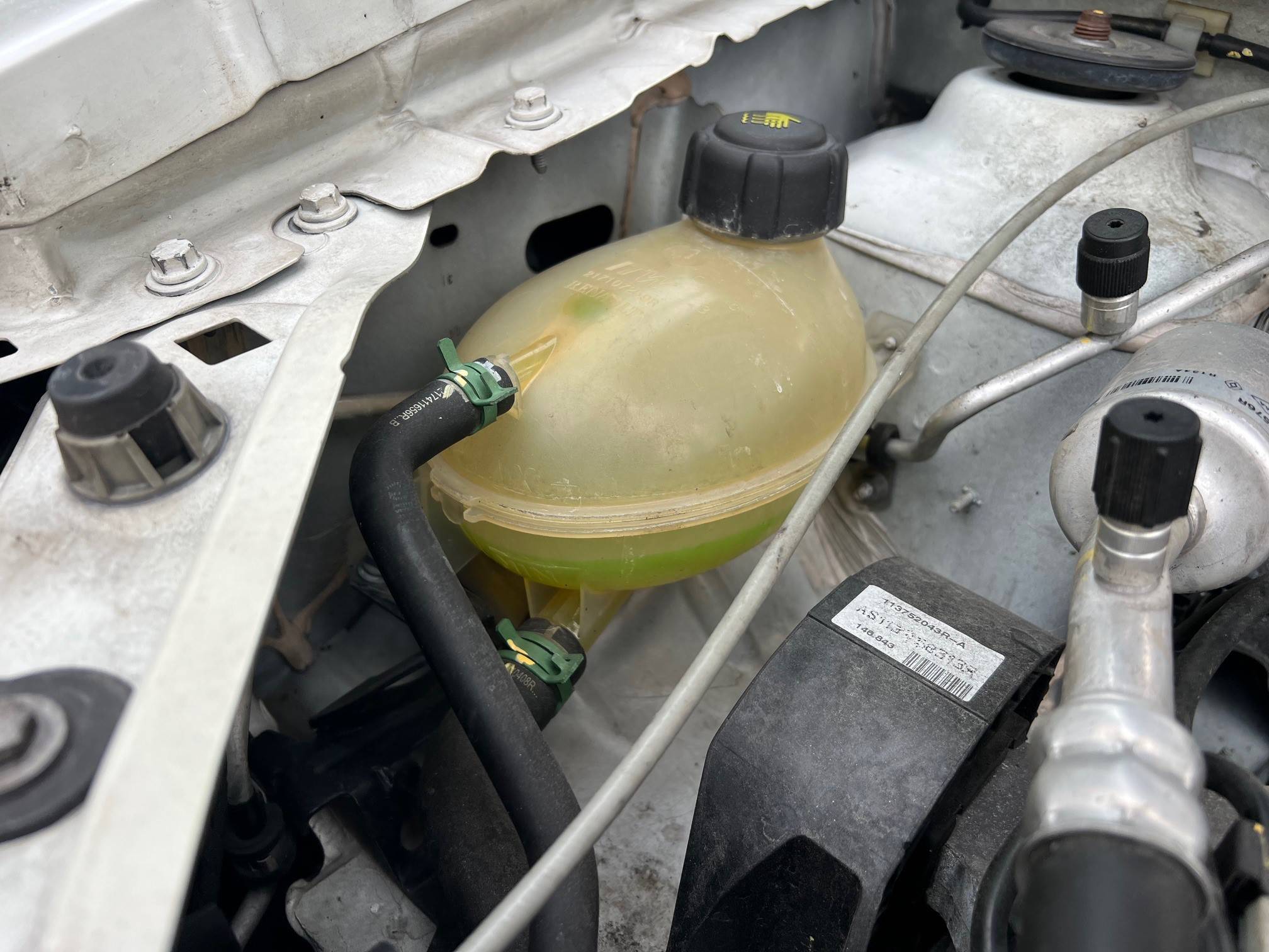 DACIA SANDERO STEPWAY (5P; 66KW; 90CV; CX. M; 5/2015 a 10/2016)