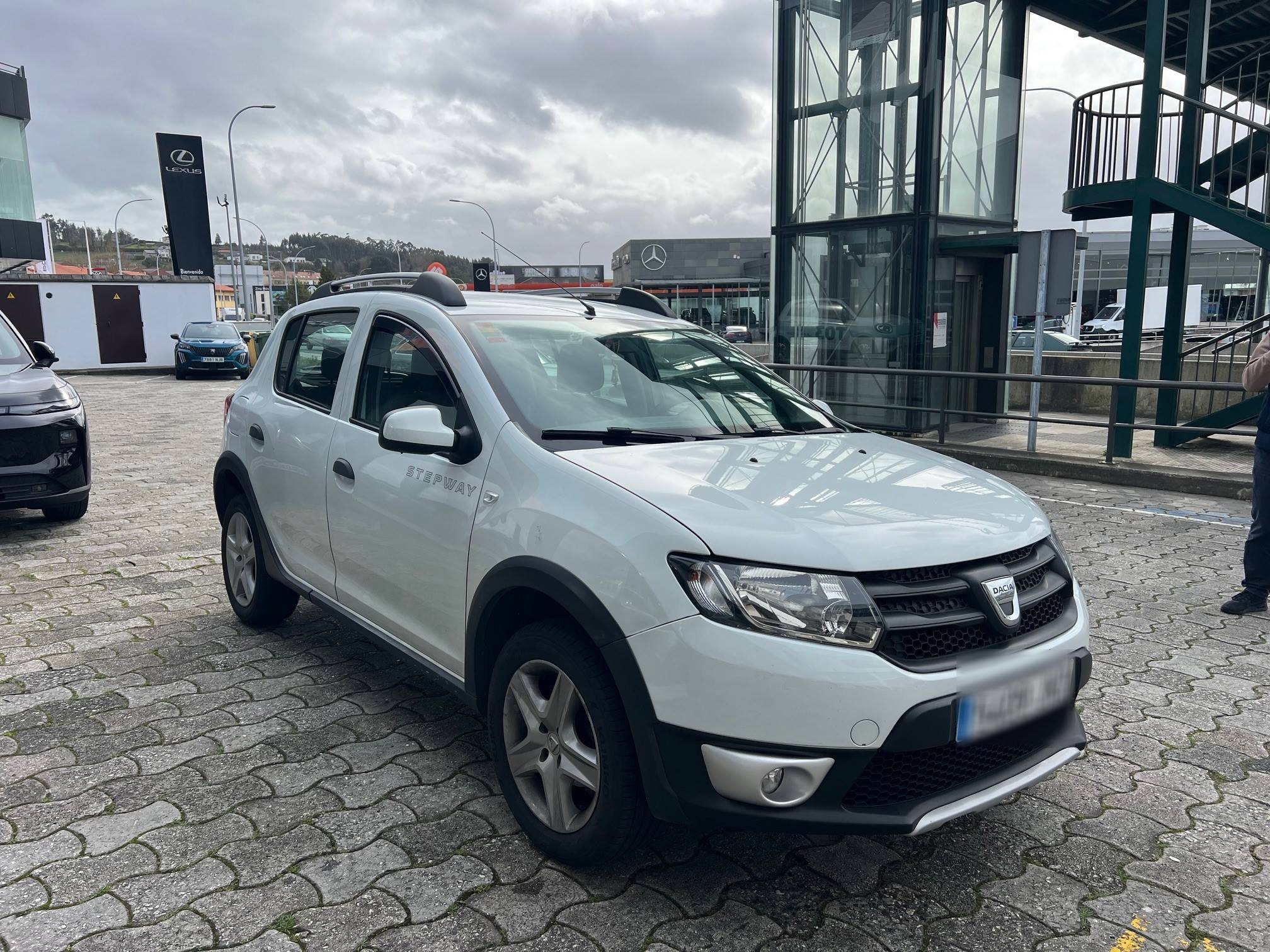 DACIA SANDERO STEPWAY (5P; 66KW; 90CV; CX. M; 5/2015 a 10/2016)