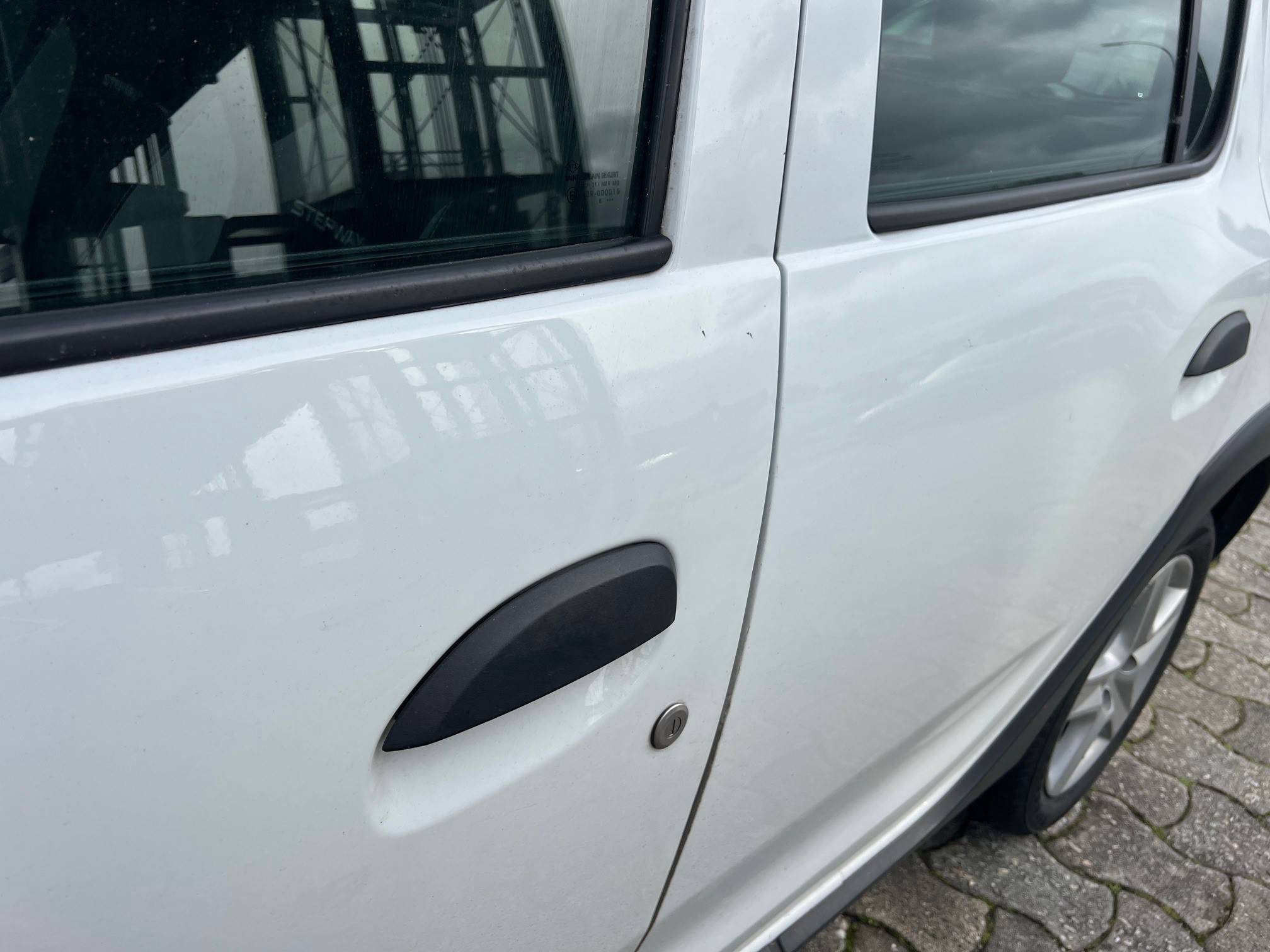 DACIA SANDERO STEPWAY (5P; 66KW; 90CV; CX. M; 5/2015 a 10/2016)