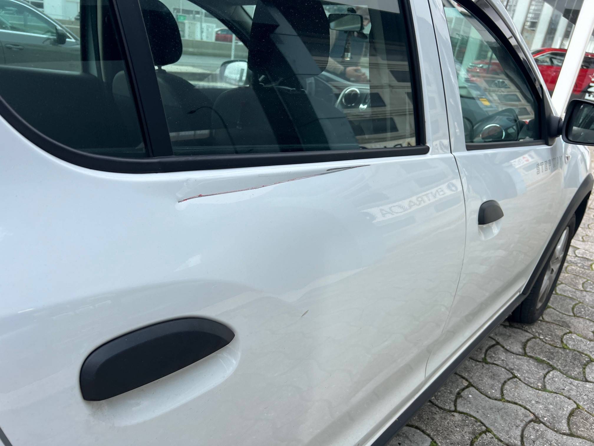 DACIA SANDERO STEPWAY (5P; 66KW; 90CV; CX. M; 5/2015 a 10/2016)