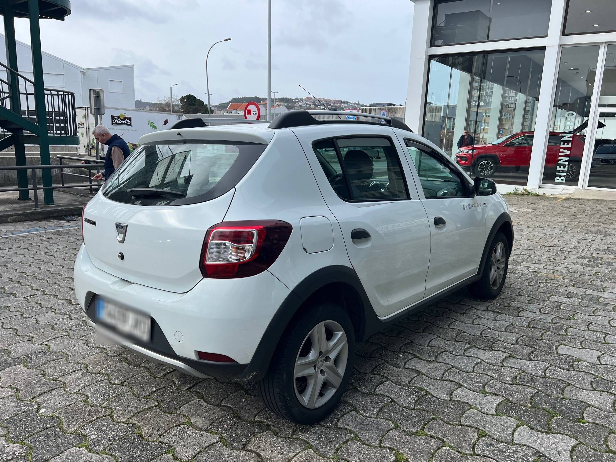 DACIA SANDERO STEPWAY (5P; 66KW; 90CV; CX. M; 5/2015 a 10/2016)
