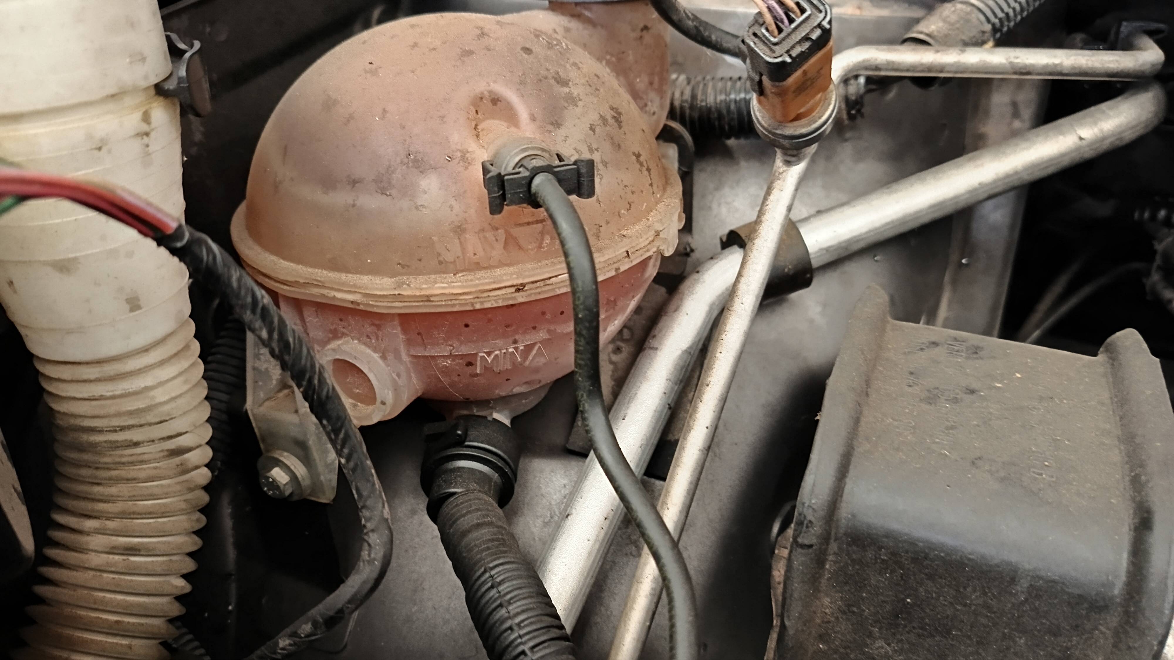 CITROEN C4 LIVE EDITION (5P; 73KW; 99CV; CX. M; 12/2016 a 9/2017)