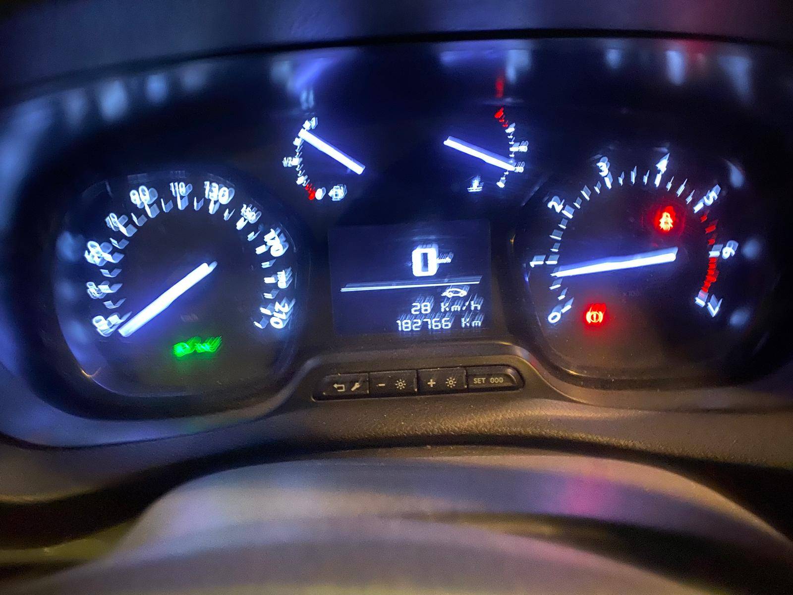 OPEL VIVARO FURG&Oacute;N DIESEL EXPRESS (4P; 88KW; 120CV; CX. M; 5/2019 A 10/2021)