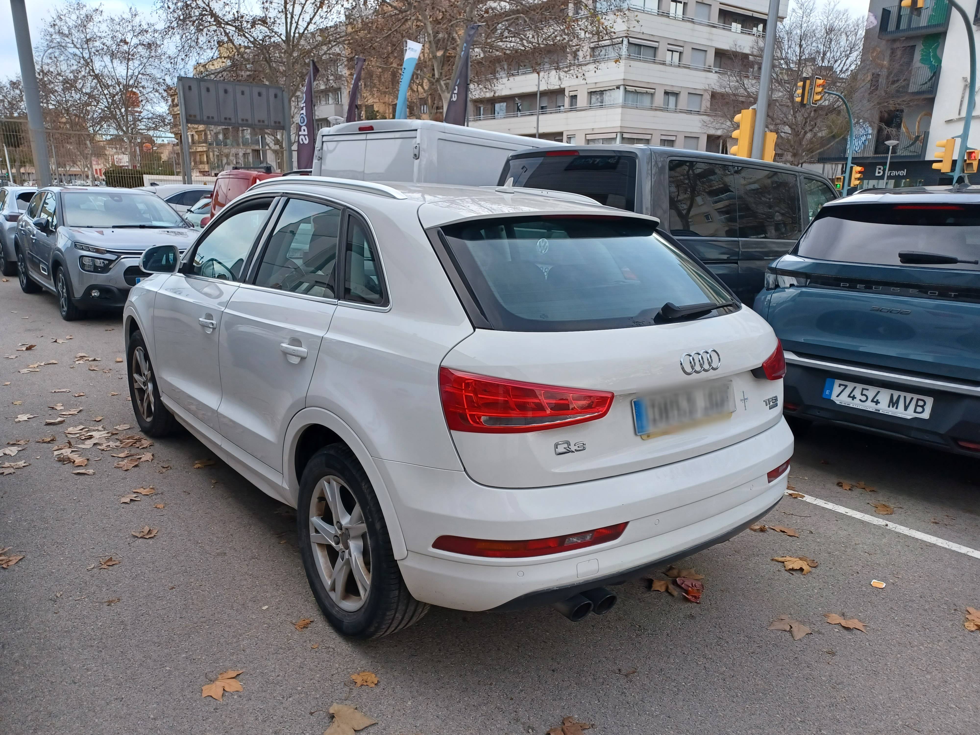 AUDI Q3 DESIGN EDITION (5P; 110KW; 150CV; CX. M; 1/2015 A 10/2018)