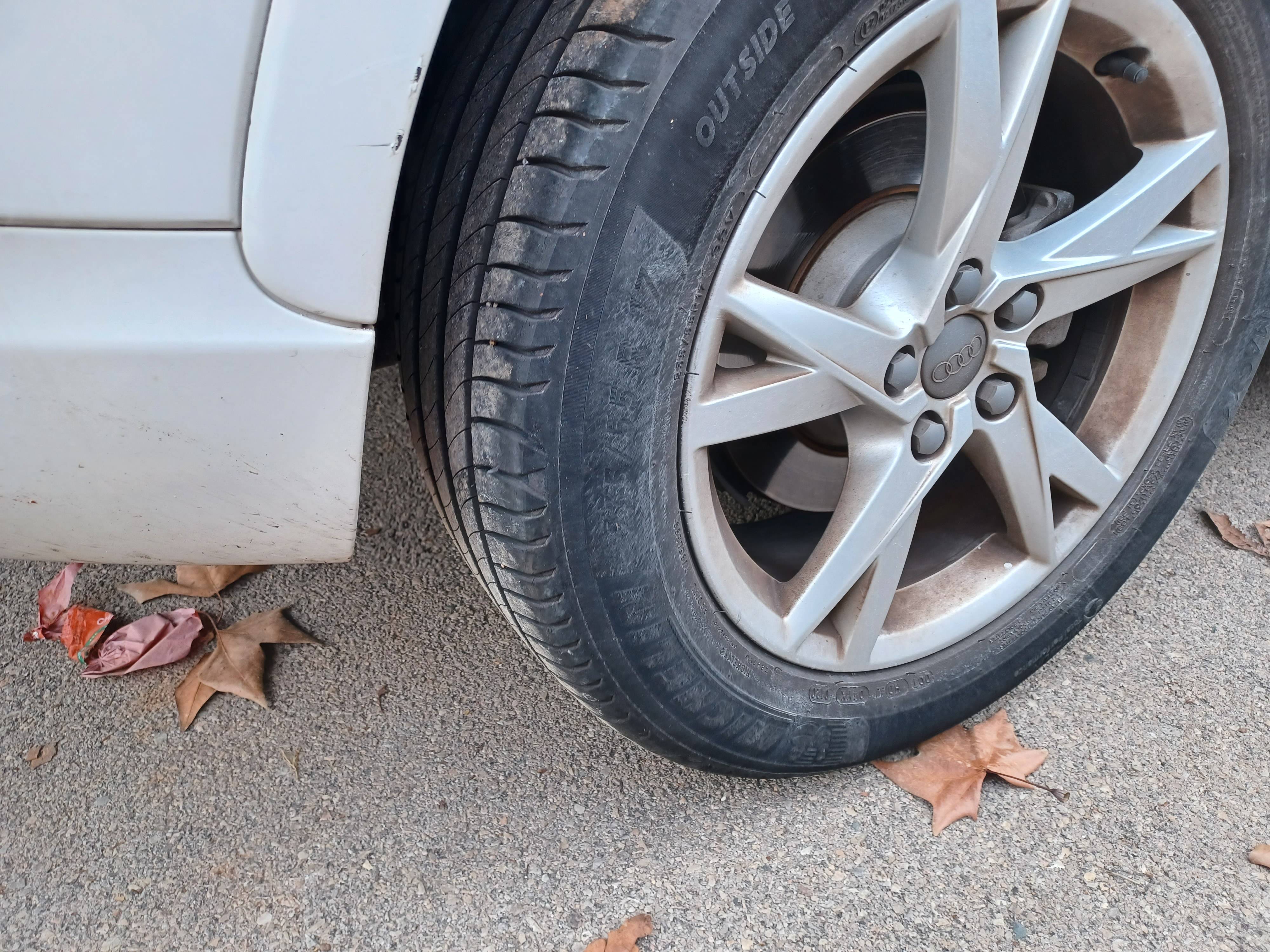 AUDI Q3 DESIGN EDITION (5P; 110KW; 150CV; CX. M; 1/2015 A 10/2018)