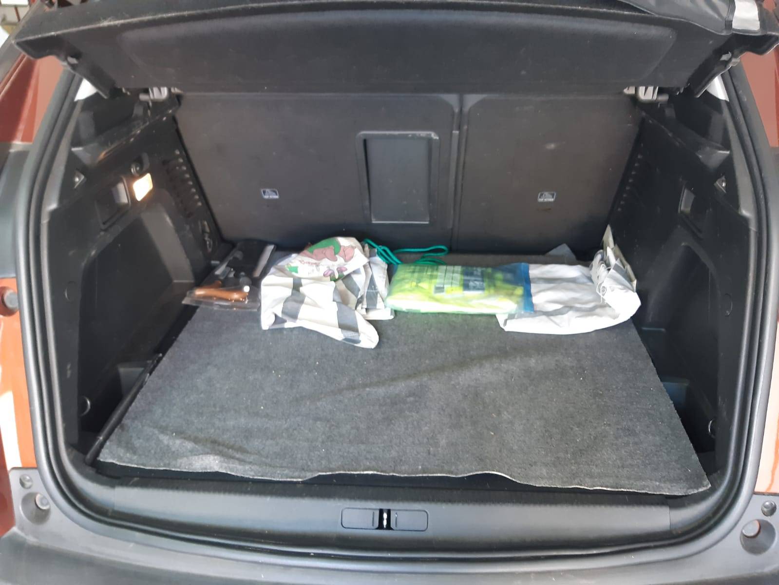 PEUGEOT 3008 DIESEL ALLURE (5P; 88KW; 120CV; CX. M; 7/2016 a 2/2018)