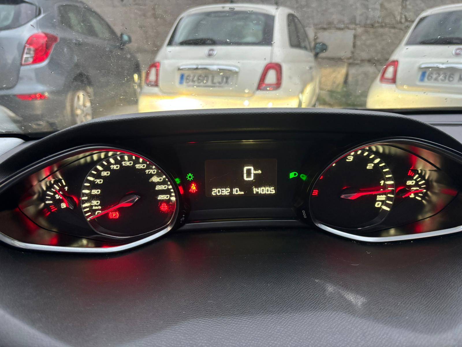 PEUGEOT 308 ALLURE (5P; 88KW; 120CV; CX. M; 5/2015 a 6/2017)