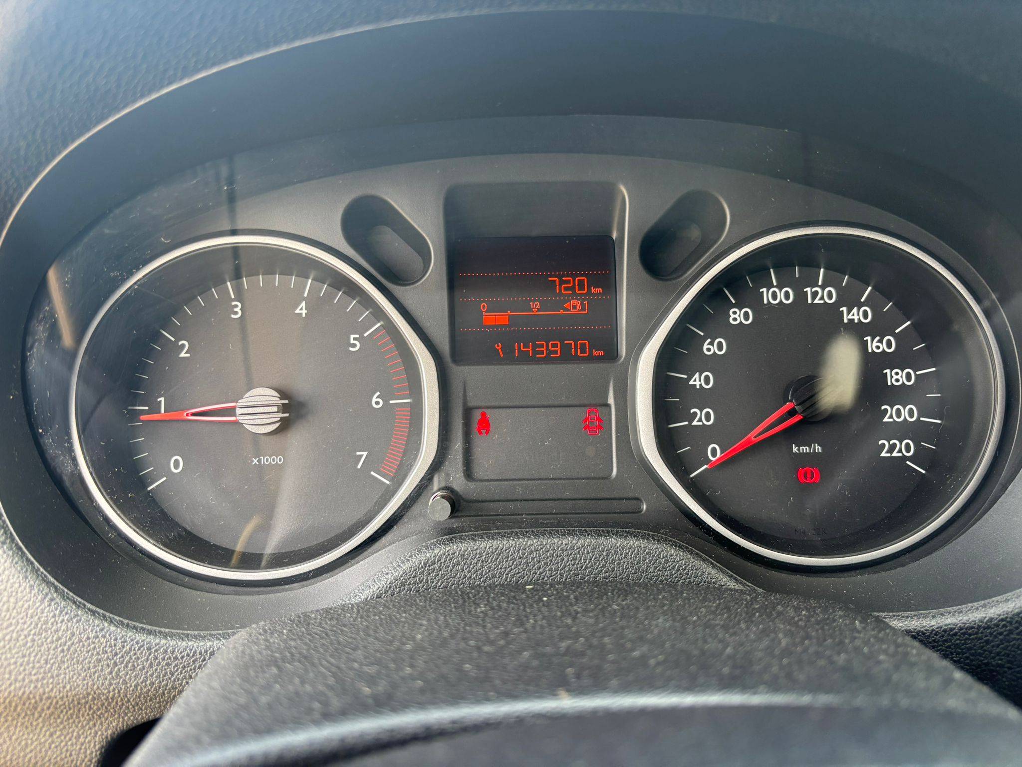 CITROEN C-ELYS&Eacute;E DIESEL EXCLUSIVE (4P; 73KW; 99CV; CX. M; 6/2015 A 1/2017)