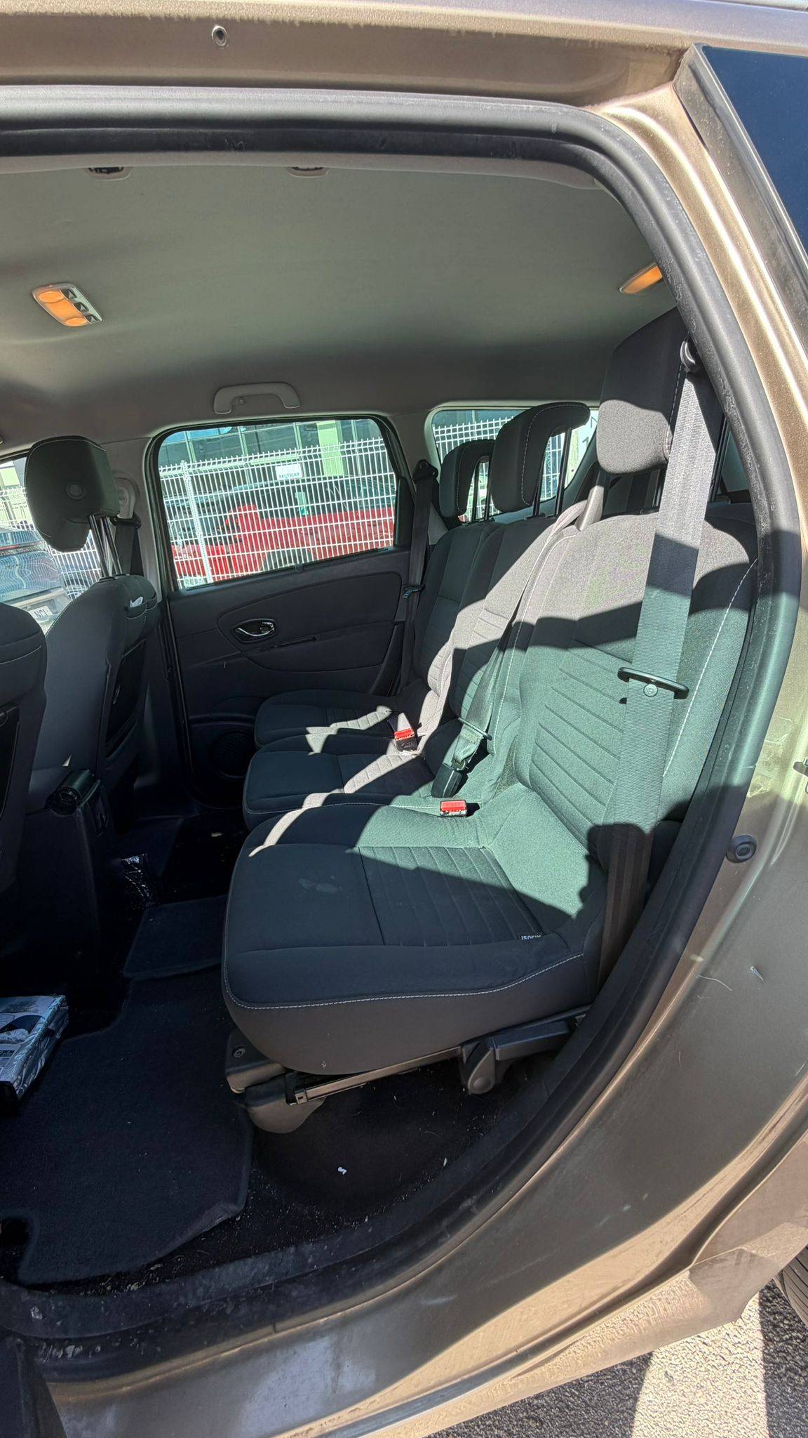 RENAULT GRAND SC&Eacute;NIC DIESEL LIMITED (5P; 81KW; 110CV; CX. M; 6/2014 A 10/2016)