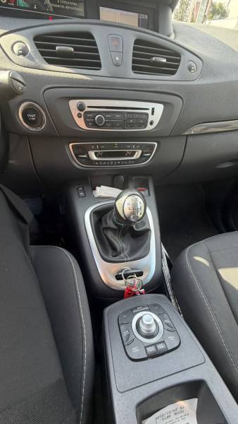 RENAULT GRAND SC&Eacute;NIC DIESEL LIMITED (5P; 81KW; 110CV; CX. M; 6/2014 A 10/2016)