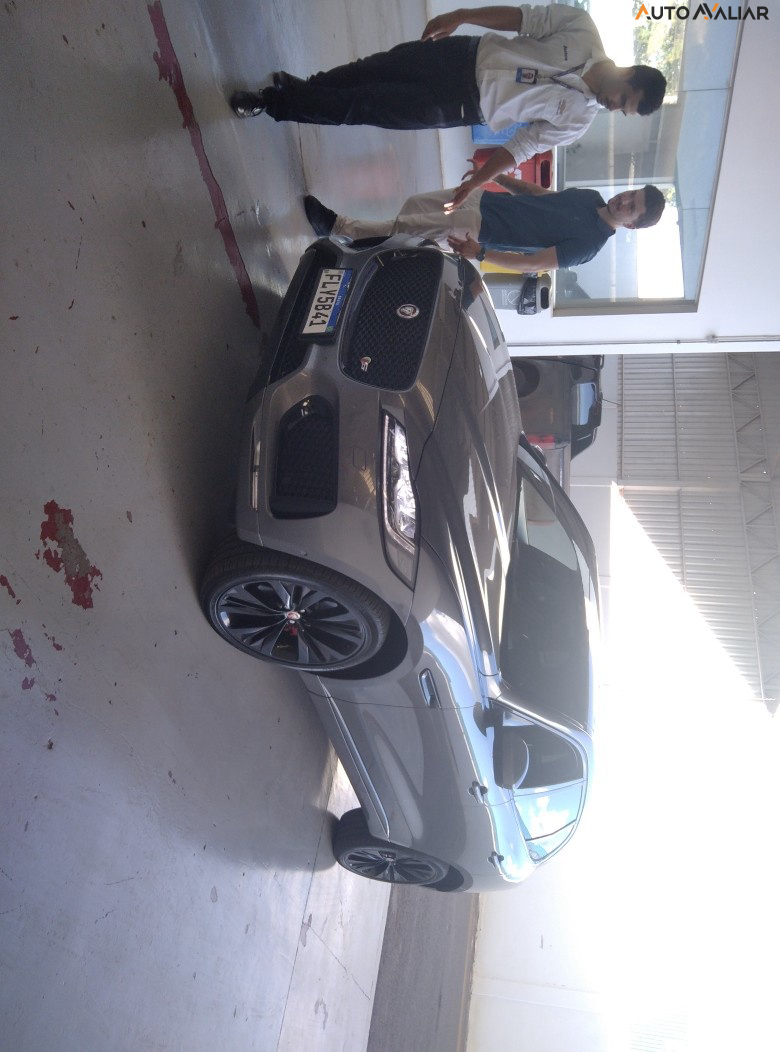 JAGUAR F-PACE 3.0 V6 SUPERCHARGED R-SPORT AWD 4P AUTOMATICO