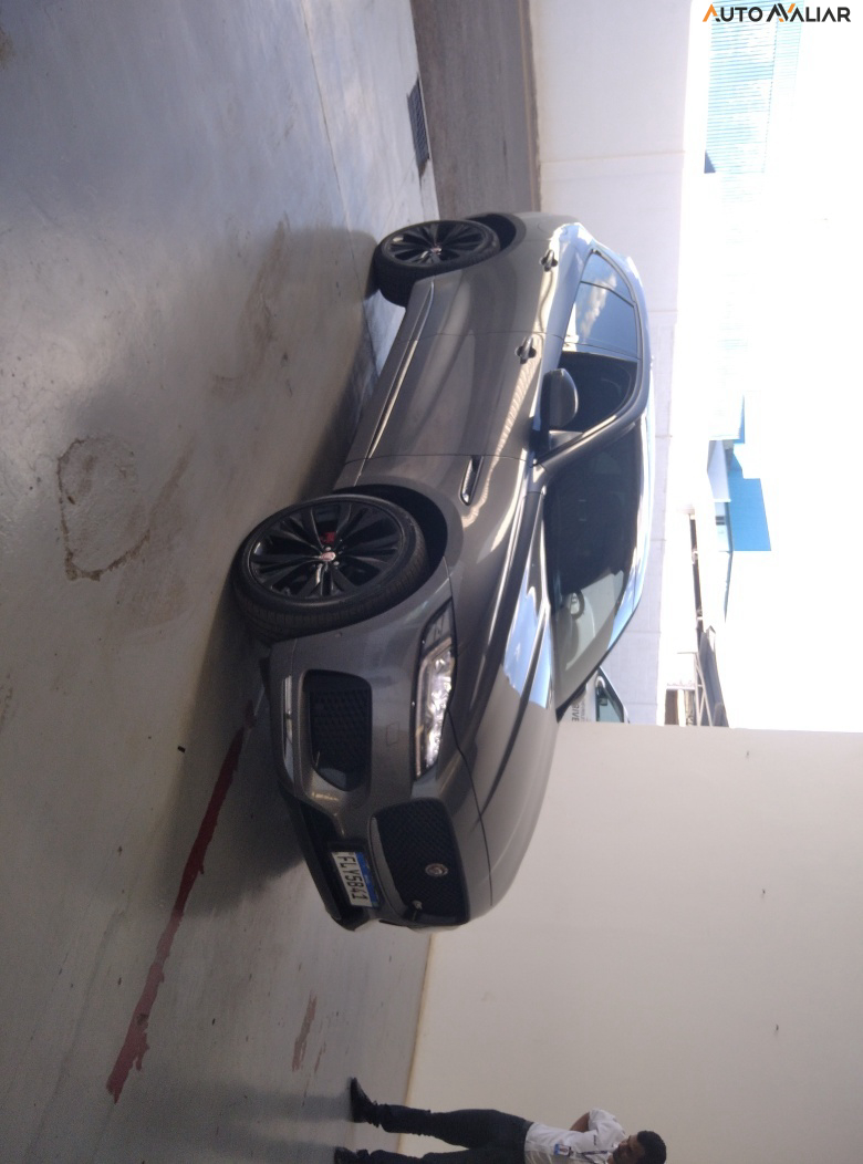 JAGUAR F-PACE 3.0 V6 SUPERCHARGED R-SPORT AWD 4P AUTOMATICO