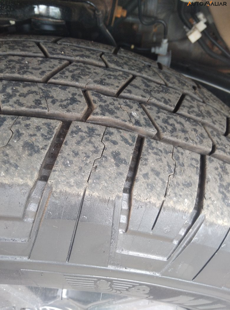 TOYOTA HILUX 2.8 D-4D TURBO DIESEL CD SR 4X4 AUTOM&Aacute;TICO