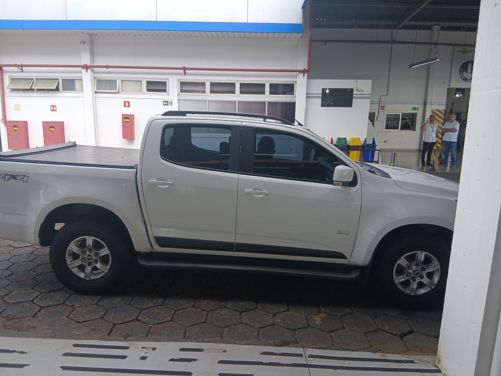 CHEVROLET S10 2.8 LT 4X4 CD 16V TURBO DIESEL 4P AUTOMATICO