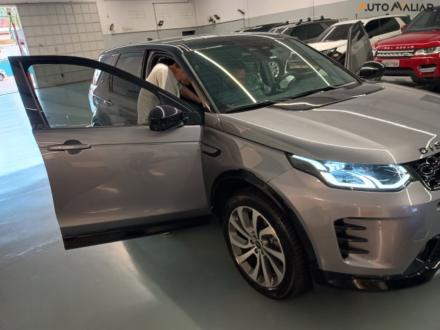 LAND ROVER DISCOVERY SPORT 2.0 D200 TURBO DIESEL R-DYNAMIC SE AUTOM&Aacute;TICO