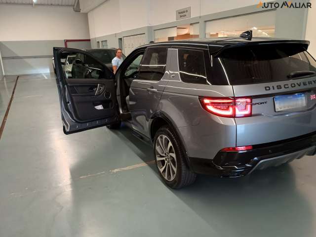 LAND ROVER DISCOVERY SPORT 2.0 D200 TURBO DIESEL R-DYNAMIC SE AUTOM&Aacute;TICO