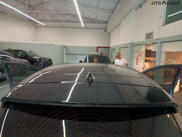 LAND ROVER DISCOVERY SPORT 2.0 D200 TURBO DIESEL R-DYNAMIC SE AUTOM&Aacute;TICO