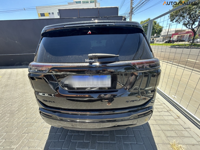 JEEP COMMANDER 2.0 TD380 TURBO DIESEL OVERLAND AT9