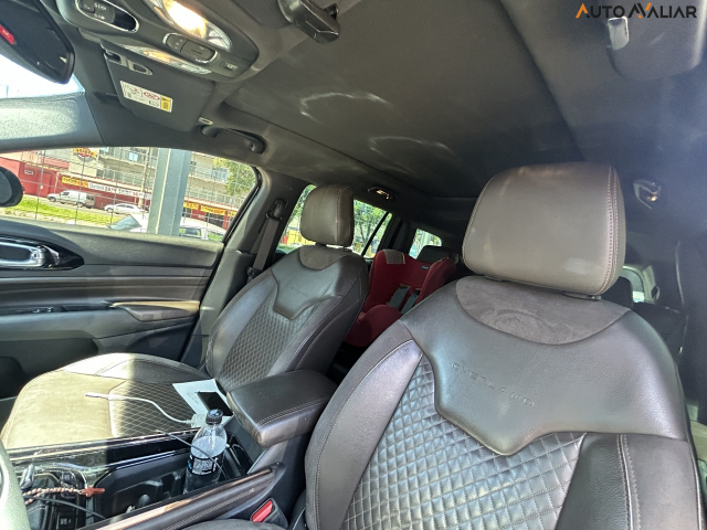 JEEP COMMANDER 2.0 TD380 TURBO DIESEL OVERLAND AT9