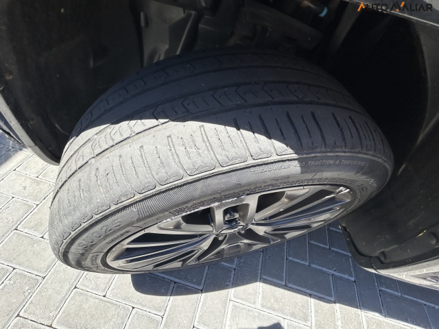 JEEP COMMANDER 2.0 TD380 TURBO DIESEL OVERLAND AT9