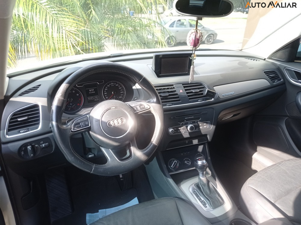 AUDI Q3 2.0 TFSI AMBIENTE QUATTRO 4P GASOLINA S TRONIC