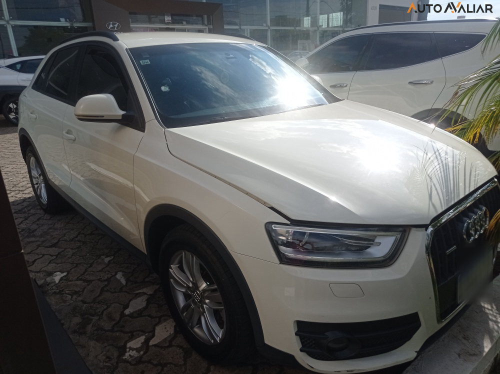 AUDI Q3 2.0 TFSI AMBIENTE QUATTRO 4P GASOLINA S TRONIC