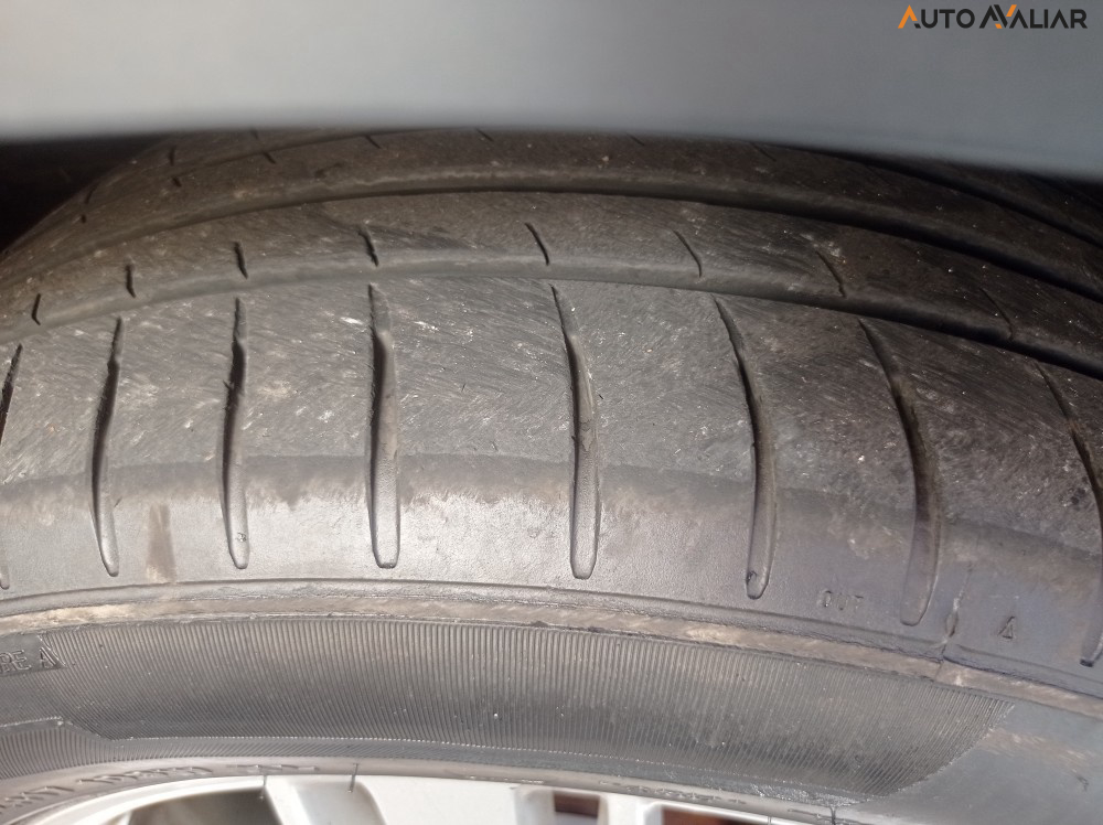 AUDI Q3 2.0 TFSI AMBIENTE QUATTRO 4P GASOLINA S TRONIC